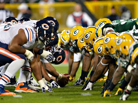 Green Bay Packers at Chicago Bears 2021 REG 6 - Game Center. Presented By. The official source for NFL news, video highlights, fantasy football, game-day coverage, schedules, stats, scores and more. 